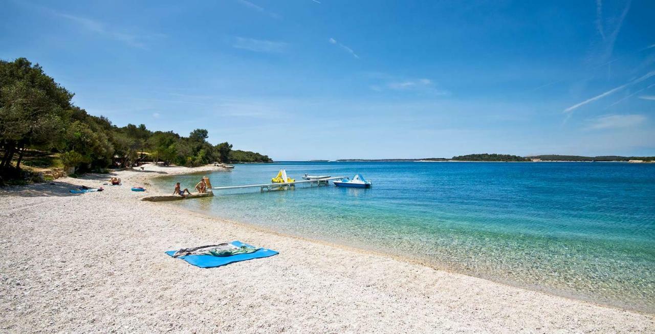 Apartman Debora Sa Privatnim Bazenom Pula Bagian luar foto